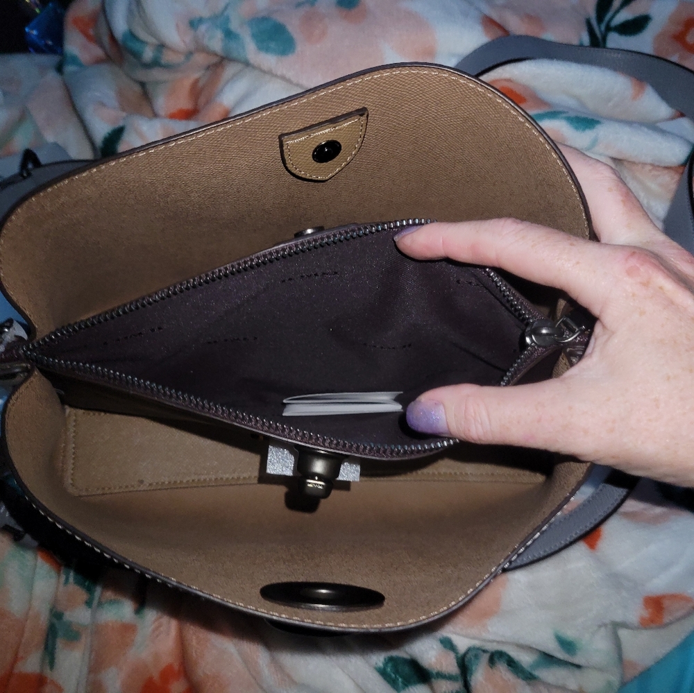Brand Coach handbag NWT - Picture 4 of 9